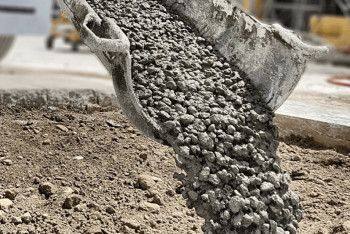 Нелегальные бетонные заводы выявили в Костанайской области