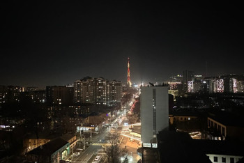 Фотография к новости: Ко Дню Независимости телебашня Алматы засияла в новом свете