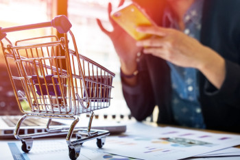 Торговым объектам Казахстана запретили скрытые комиссии