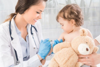 Фотография к новости: "Болезнь стодневного кашля": почему бесклеточная вакцина остаётся ключевой защитой от коклюша