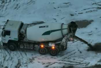 Фотография к новости: В Астане дрон полиции зафиксировал слив бетонных отходов