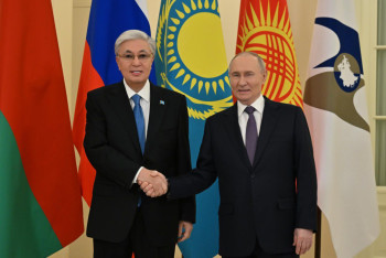 Фотография к новости: Токаев прибыл в президентскую библиотеку Ельцина для участия в саммите ЕАЭС