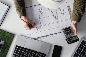 Фотография к новости: Сколько инвестиций привлекает Казахстан ежегодно?