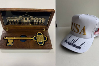 Фотография к новости: Трамп передал Токаеву "ключ" от Белого дома и личные пожелания