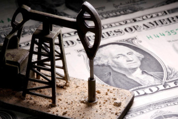 Фотография к новости: Падение цен на нефть, дефицит бюджета и высокая ставка: что будет с тенге в 2026 году