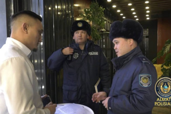 Фотография к новости: Полиция усилила рейды по ресторанам и барам Алматы в период новогодних корпоративов