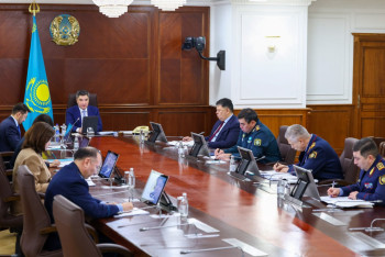 Фотография к новости: Праздники без ЧП: Бектенов дал жесткие поручения МВД и МЧС