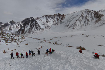 Фотография к новости: В горах Алматы нашли тела трёх погибших