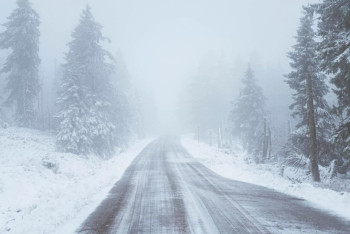 Фотография к новости: Снег, туман и сильный ветер: штормовое предупреждение объявили в 14 регионах Казахстана