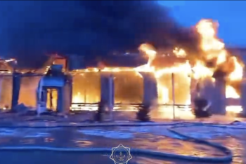 Фотография к новости: Предотвратили взрыв: придорожное кафе сгорело на трассе Алматы — Термез