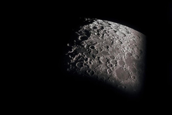 Фотография к новости: NASA планирует создать американскую базу на Луне