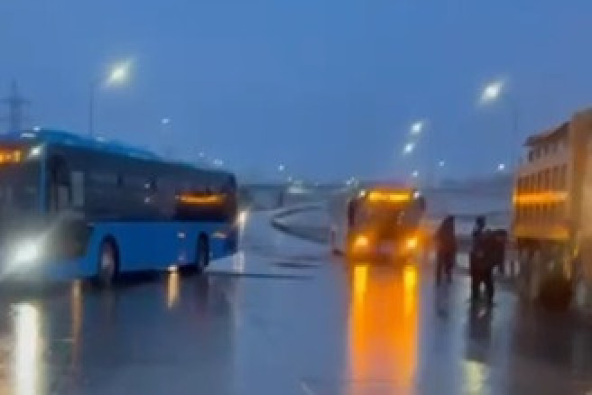 Гололёд парализовал трассу Караганда – Астана