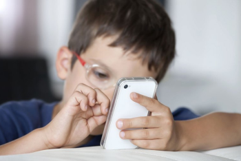 Фотография к новости: В Казахстане готовят новые меры по защите детей в интернете