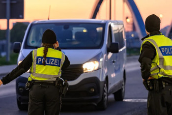 Фотография к новости: В Польше раскрыли схему легализации тысяч нелегальных мигрантов