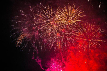 Фотография к новости: Новогодние салюты запустили в Астане