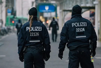 Фотография к новости: В Германии грабители вынесли из банка ценности на €100 млн