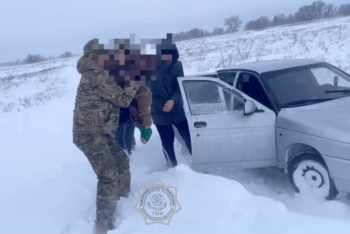 Фотография к новости: Спасатели ЗКО провели экстренные операции в непогоду