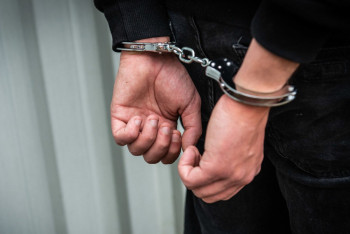 Фотография к новости: Подозреваемого в мошенничестве на 100 млн экстрадировали из России в Казахстан