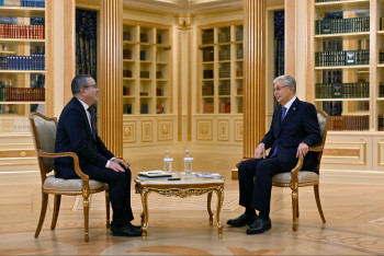 Фотография к новости: Чувствуется установка на долгую дистанцию – эксперт об интервью Президента Казахстана