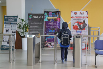 Фотография к новости: Премьер-министр поручил пересмотреть финансирование частных школ и клиник