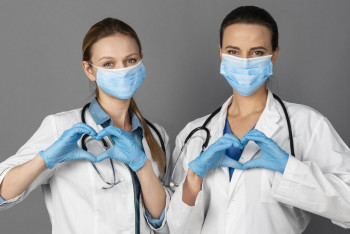 В 2026 году медикам в Казахстане повысят зарплаты - Минздрав