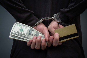 КНБ поощрило 61 гражданина за сообщения о коррупции