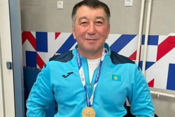 Фотография к новости: Кайрат Сатжанов покинул пост главного тренера сборной Казахстана по боксу