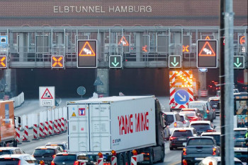 Фотография к новости: Гамбург парализовали пробки из-за забастовки профсоюза