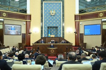 Фотография к новости: Самые влиятельные люди: политологи о возможностях депутатов однопалатного парламента