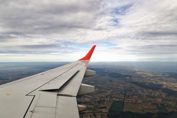 Фотография к новости: Самолет столкнулся с птицами на рейсе Алматы — Уральск