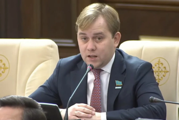 Фотография к новости: Депутат: Поправки в Конституцию не затронут свободу слова и право на мирные митинги