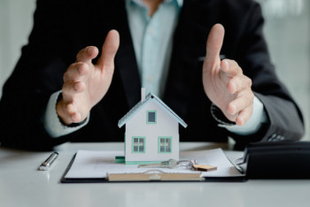 Фотография к новости: Казахстанский депутат предложил разработать льготную ипотеку для госслужащих