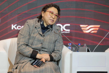 Фотография к новости: "Дома работают в 5 раз больше”: какие препятствия стоят на пути карьерного роста женщин?