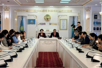 Фотография к новости: Республиканская акция "Бір ел – бір кітап": подведены итоги года