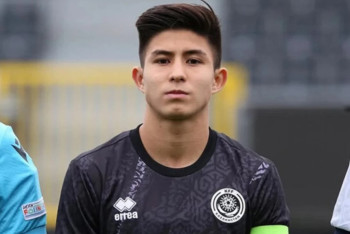 Фотография к новости: Дастан Сатпаев вернулся в состав "Кайрата" после травмы