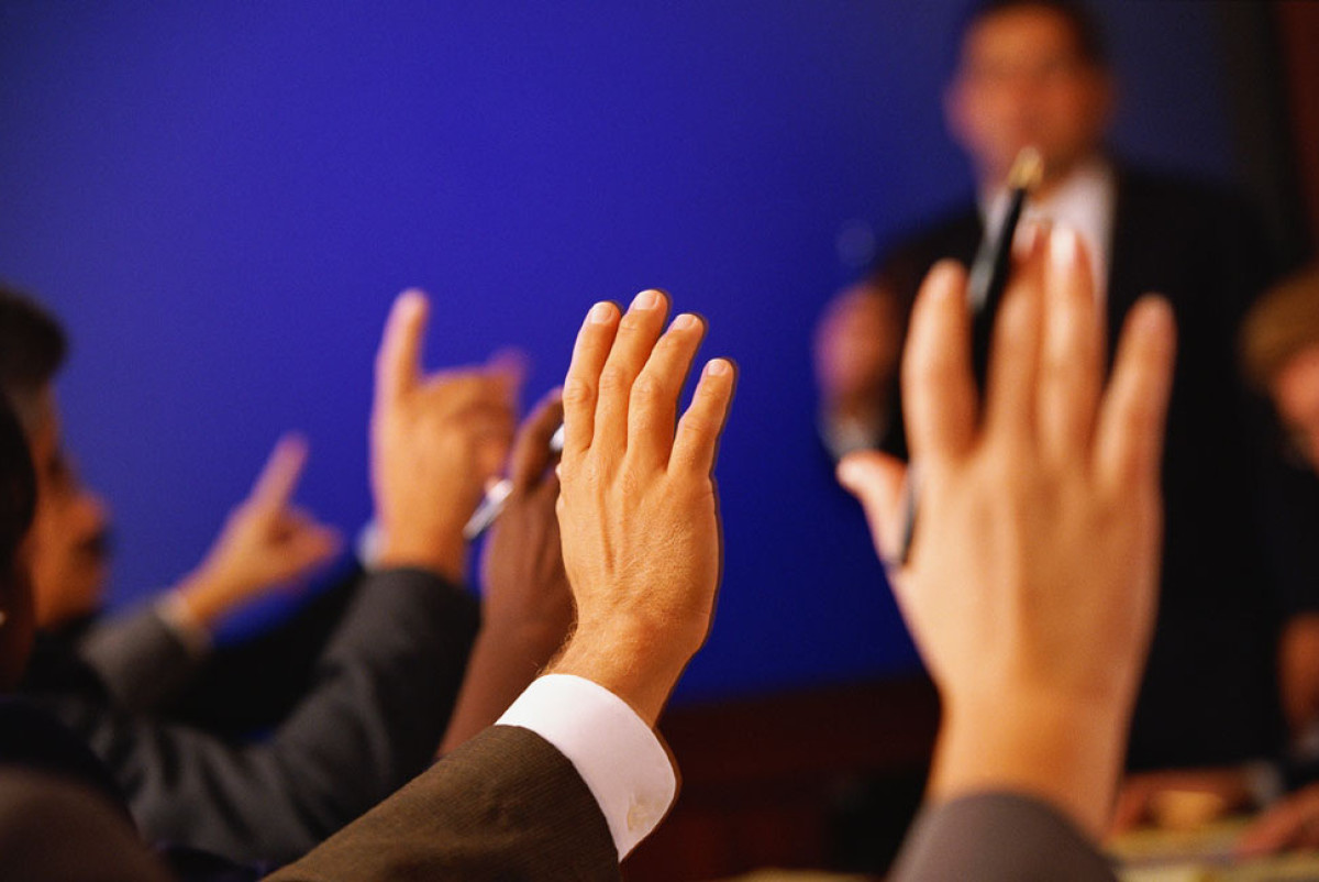 Большинство граждан положительно оценивают изменения в Конституции