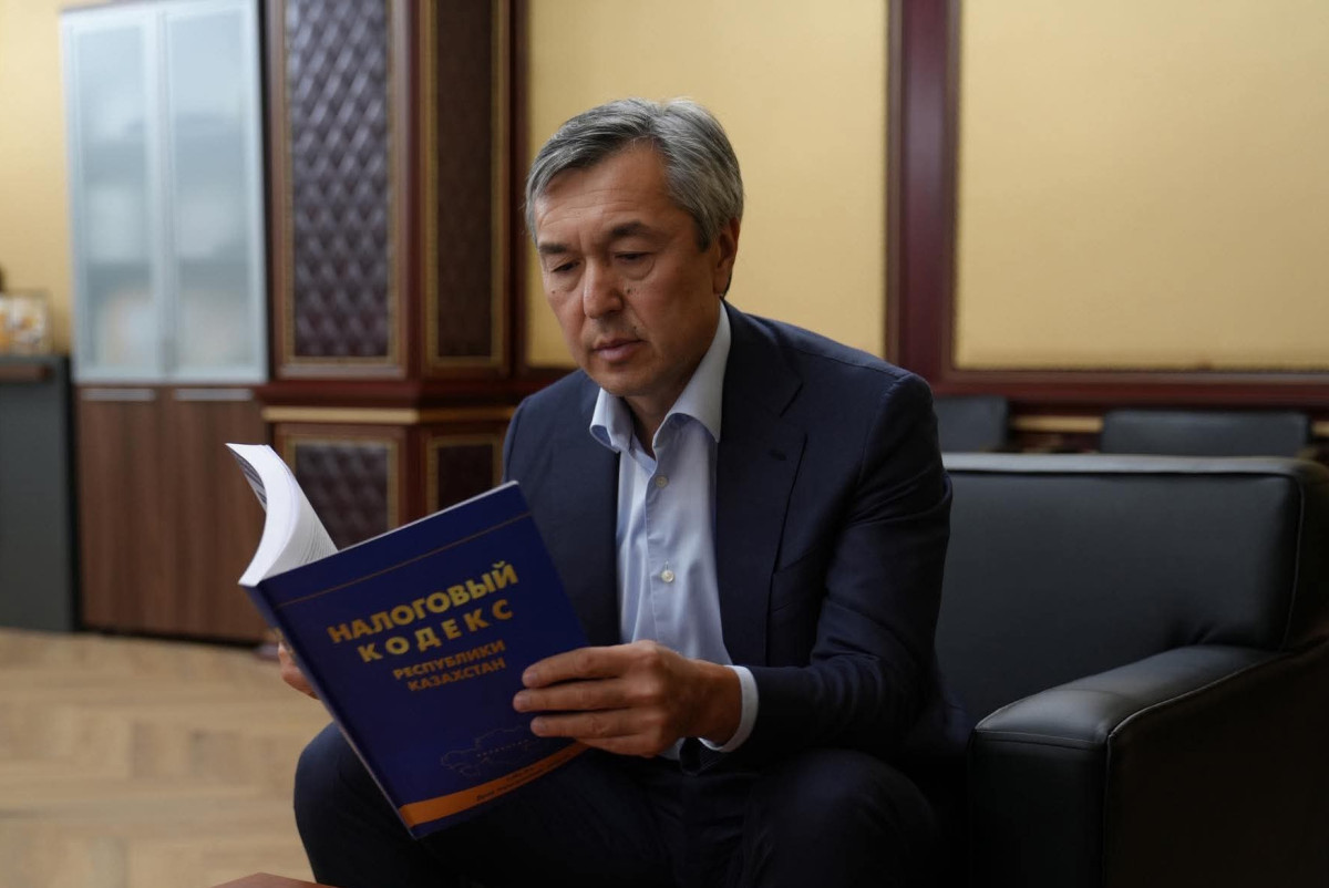 Facebook / Раимбек Баталов