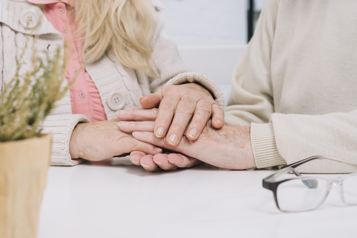 Обязанность детей заботиться о родителях закрепят на уровне Конституции