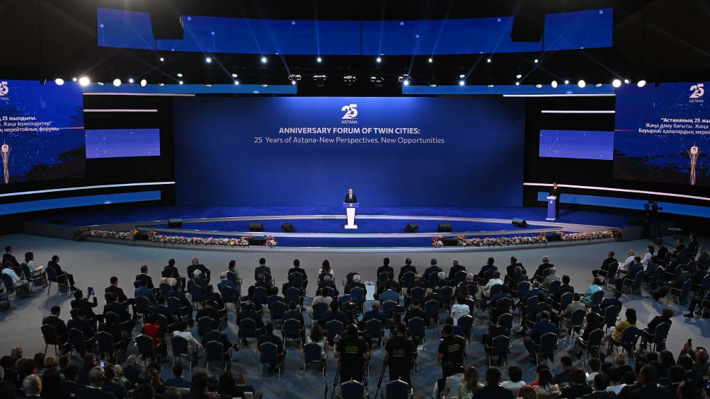 В Астане прошёл форум городов-побратимов, посвященный 25-летнему юбилею столицы