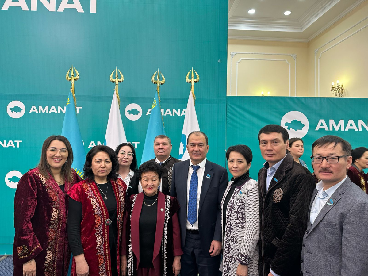 мероприятие ко Дню благодарности в партии Аманат