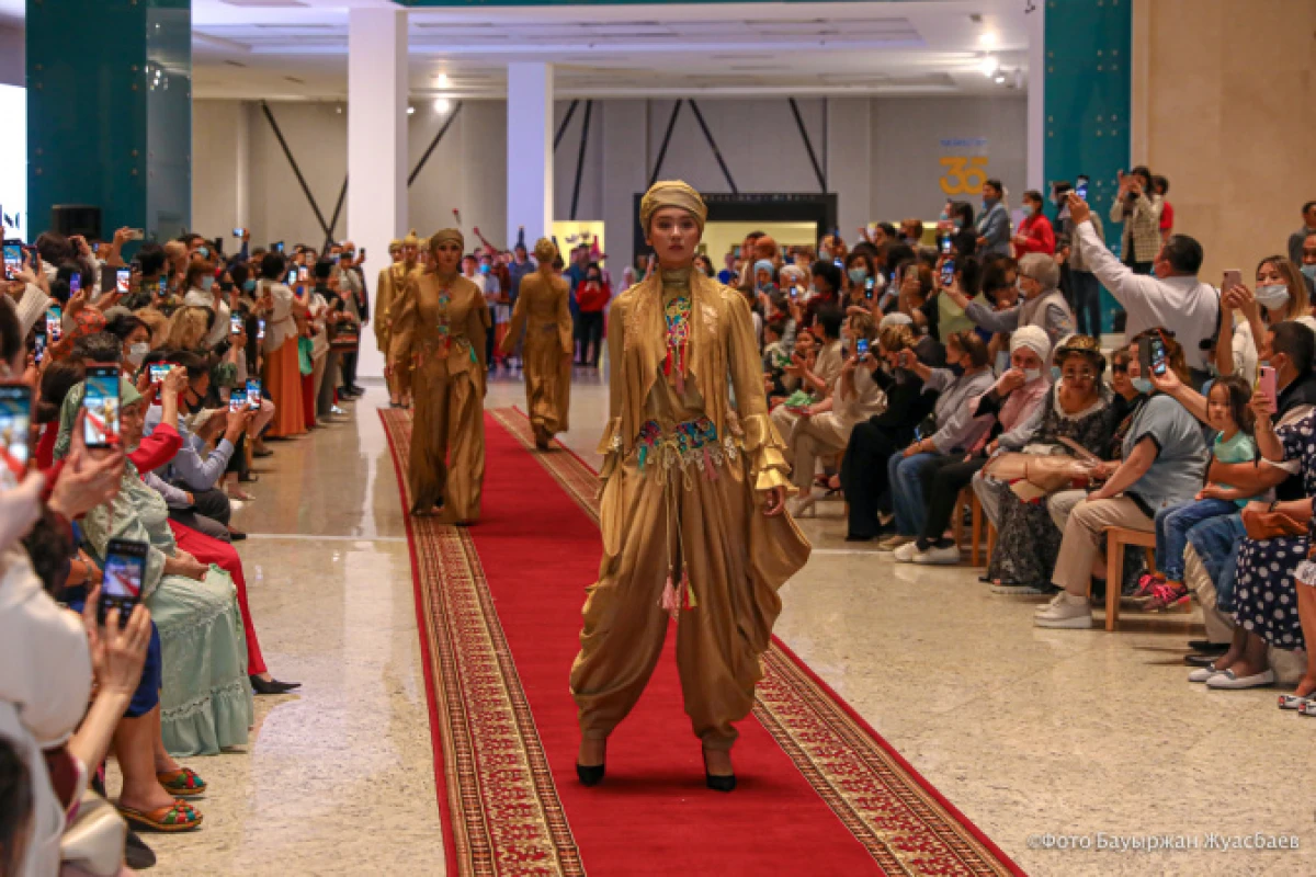Фоторепортаж. Этно-мода Казахстана завоевывает сердце Евразии