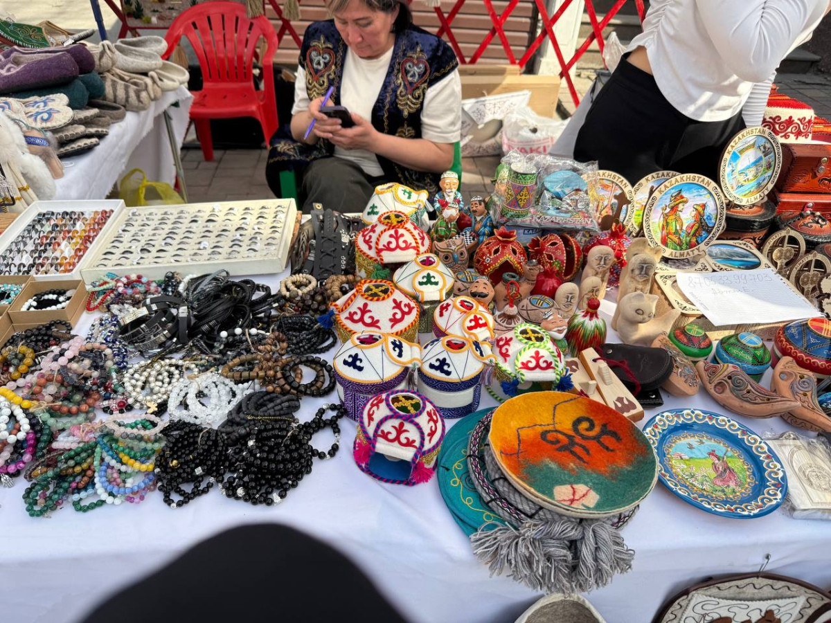 ремесленники в Алматы на ярмарке
