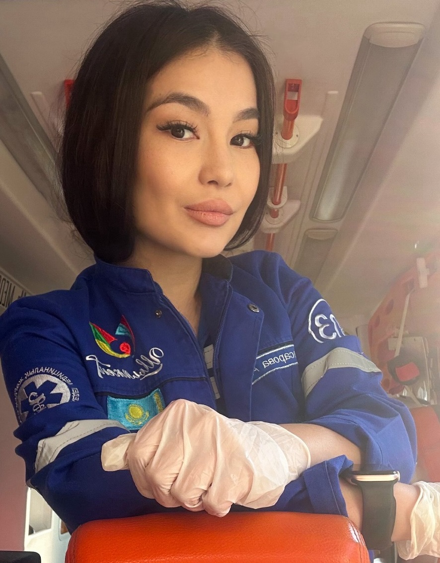 Фельдшер скорой помощи в Шымкенте Айгерим Избасарова 