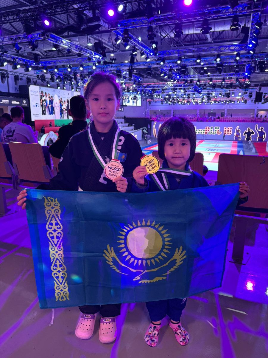 Хадия Кунаева выступала на ЧМ в Абу-Даби с сёстрами