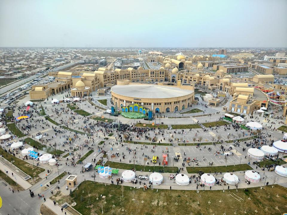 Празднование Наурыза в Туркестане